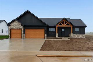 1004 Brianna Court, Jerseyville, IL 62052