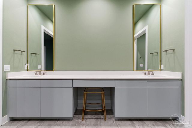 1471 E Moreno St, Pensacola, FL 32503