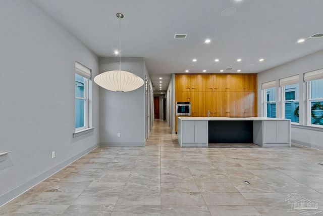 1471 E Moreno St, Pensacola, FL 32503