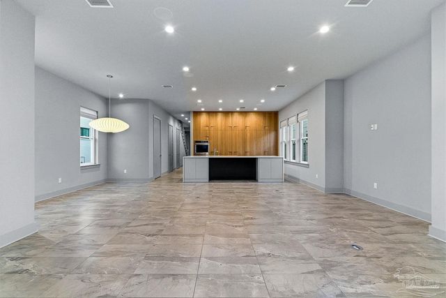 1471 E Moreno St, Pensacola, FL 32503