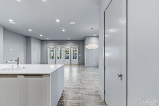 1471 E Moreno St, Pensacola, FL 32503