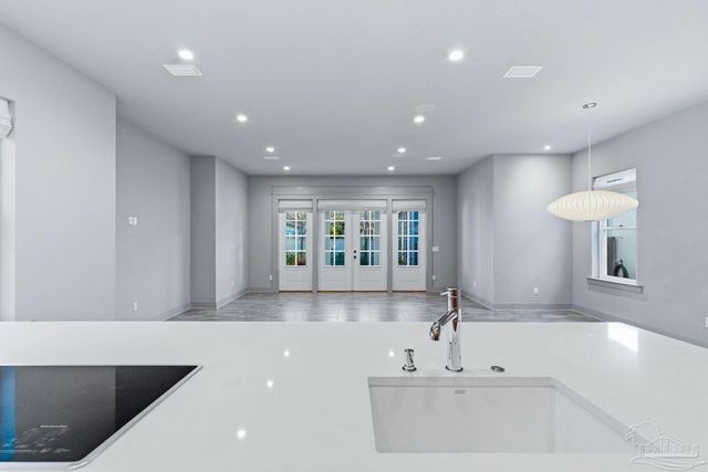 1471 E Moreno St, Pensacola, FL 32503