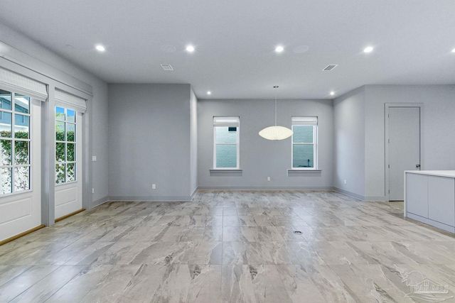 1471 E Moreno St, Pensacola, FL 32503