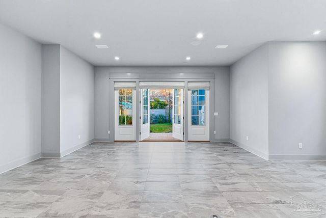 1471 E Moreno St, Pensacola, FL 32503