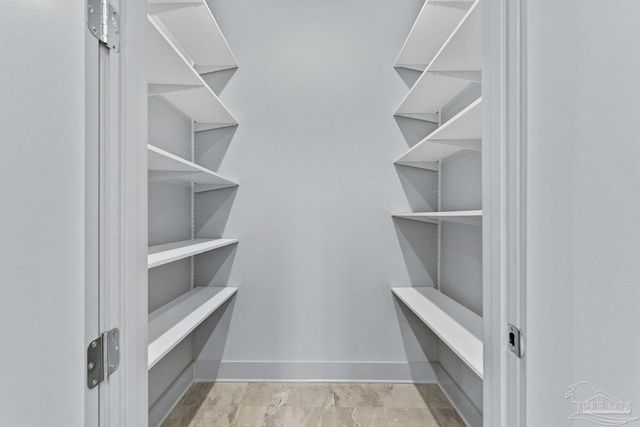 1471 E Moreno St, Pensacola, FL 32503