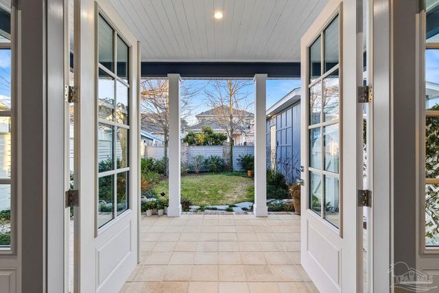 1471 E Moreno St, Pensacola, FL 32503