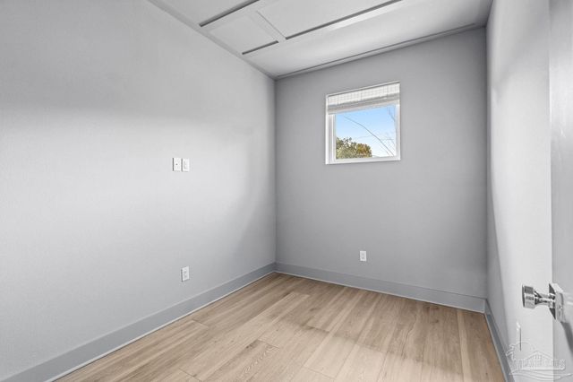 1471 E Moreno St, Pensacola, FL 32503