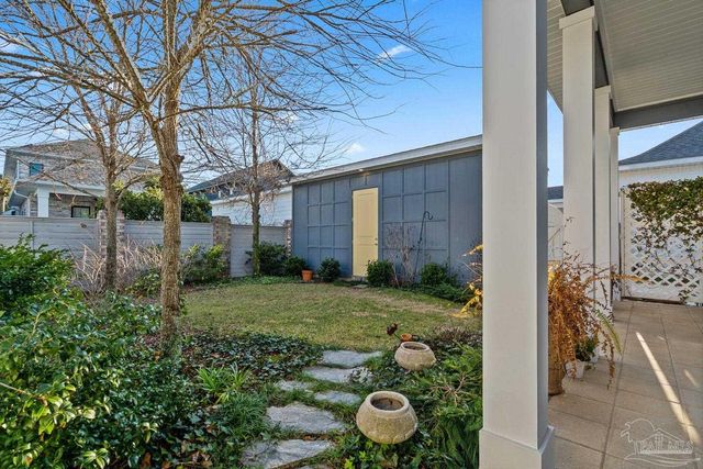 1471 E Moreno St, Pensacola, FL 32503