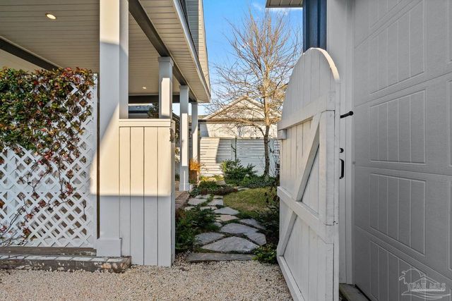 1471 E Moreno St, Pensacola, FL 32503