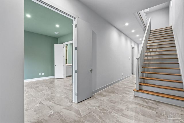 1471 E Moreno St, Pensacola, FL 32503