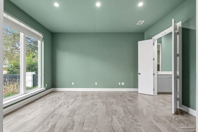 1471 E Moreno St, Pensacola, FL 32503