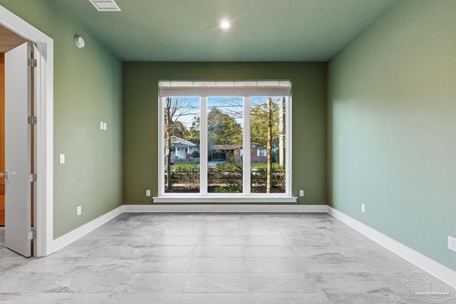 1471 E Moreno St, Pensacola, FL 32503