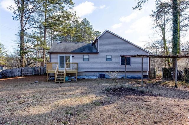 4049 Leicester Drive NE, Kennesaw, GA 30144