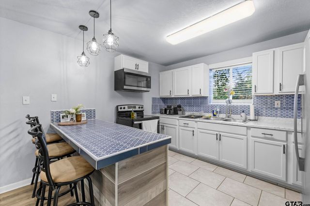 5758 FM 14, Tyler, TX 75706