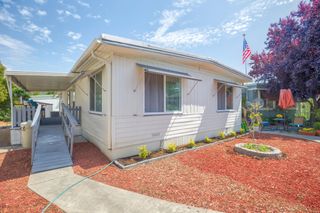 206 Kingsbury Drive, Grants Pass, OR 97526