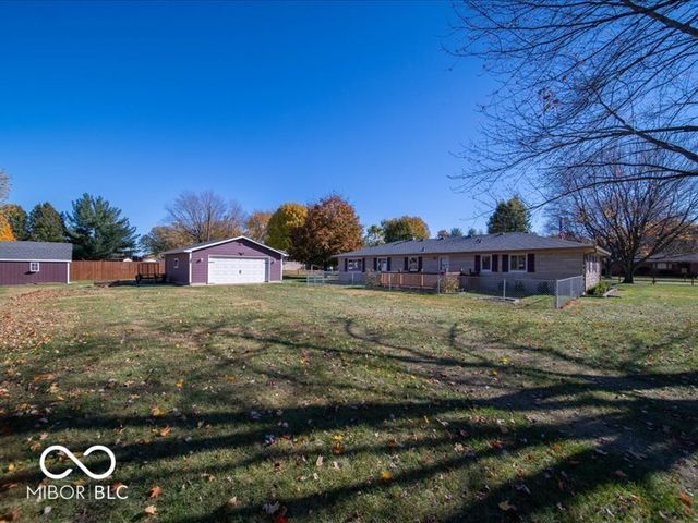 5652 Steven Drive, Greenwood, IN 46142