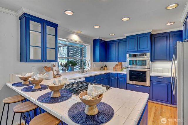 26225 Lake Wilderness Country Club Drive SE, Maple Valley, WA 98038