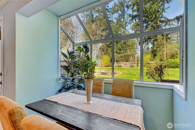 26225 Lake Wilderness Country Club Drive SE, Maple Valley, WA 98038