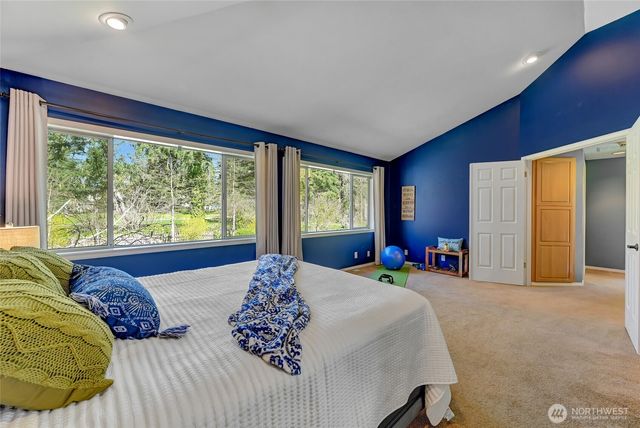 26225 Lake Wilderness Country Club Drive SE, Maple Valley, WA 98038