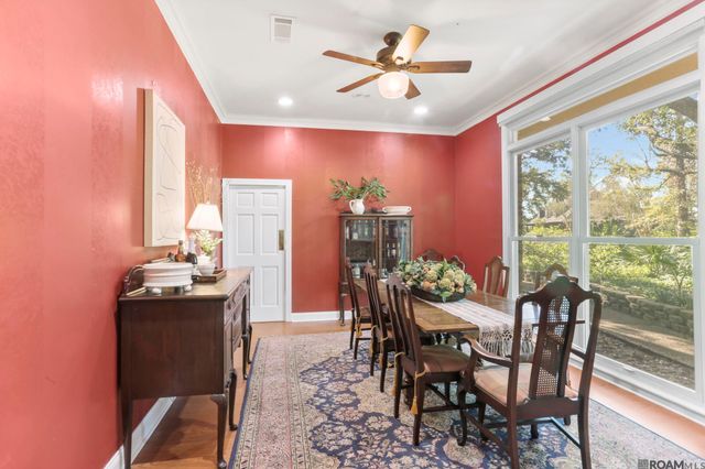 8311 Oakbrook Dr, Saint George, LA 70810