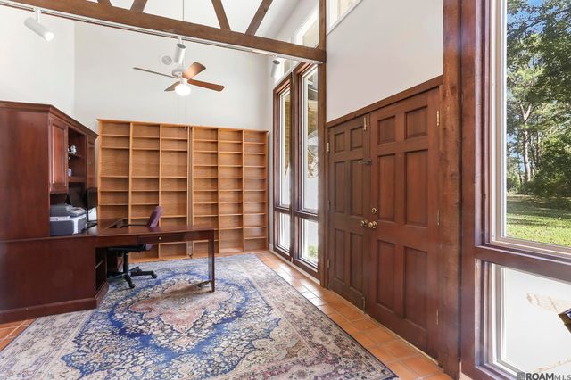 8311 Oakbrook Dr, Saint George, LA 70810