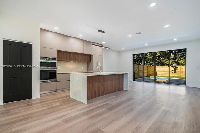 283 NW 52nd Street, Miami, FL 33127