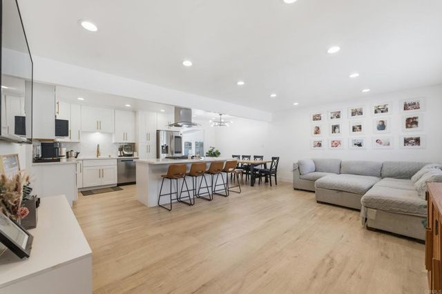424 La Presa Avenue, Spring Valley, CA 91977