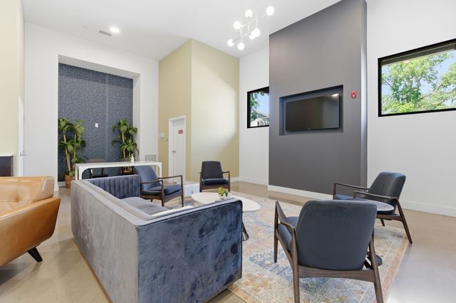 1041 E Trinity Ln Apt 216, Nashville, TN 37216