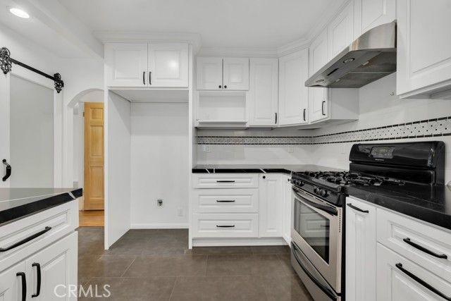 7931 Rudnick, West Hills (los Angeles), CA 91304