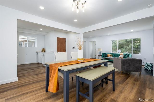 2744 Lawrence Street, Detroit, MI 48206