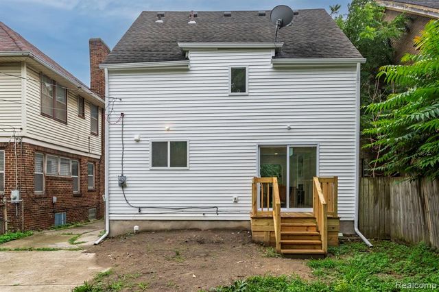 2744 Lawrence Street, Detroit, MI 48206