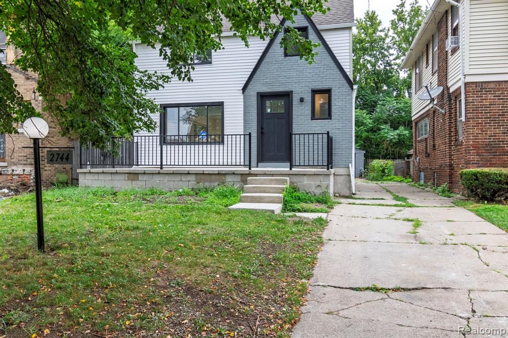 2744 Lawrence Street, Detroit, MI 48206