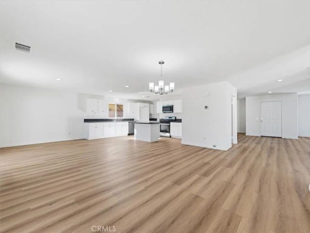 2775 S Buena Vista, Corona, CA 92882