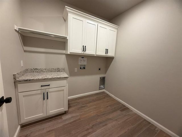 940 S May Avenue, Guthrie, OK 73044