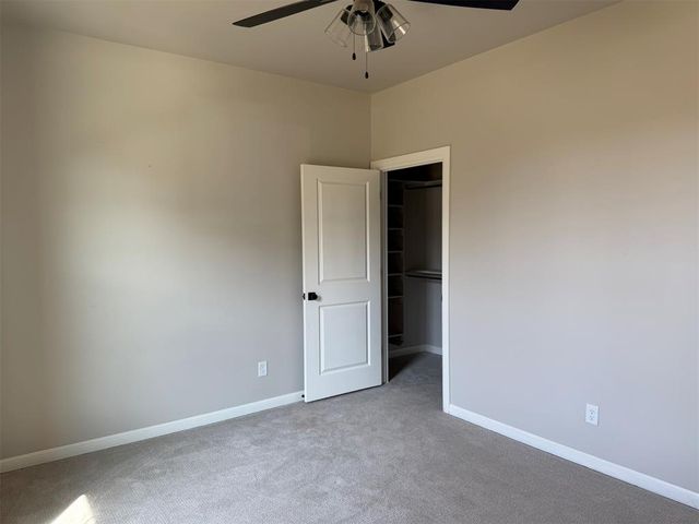 940 S May Avenue, Guthrie, OK 73044