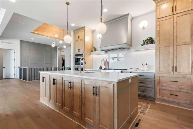 19103 Bella Terra Road, Pleasant Hill, MO 64080