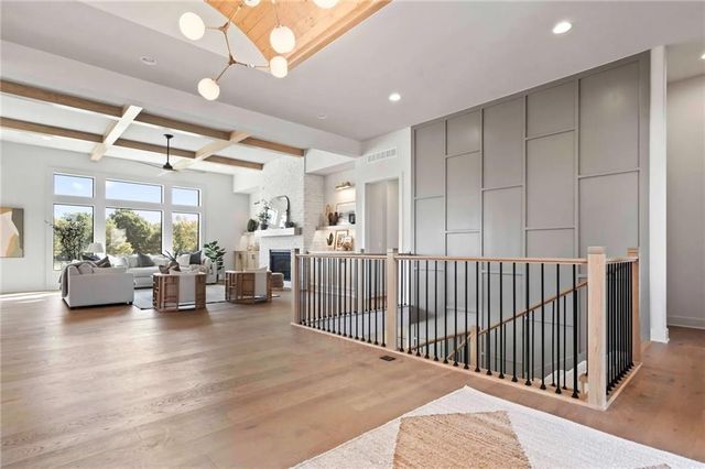 19103 Bella Terra Road, Pleasant Hill, MO 64080