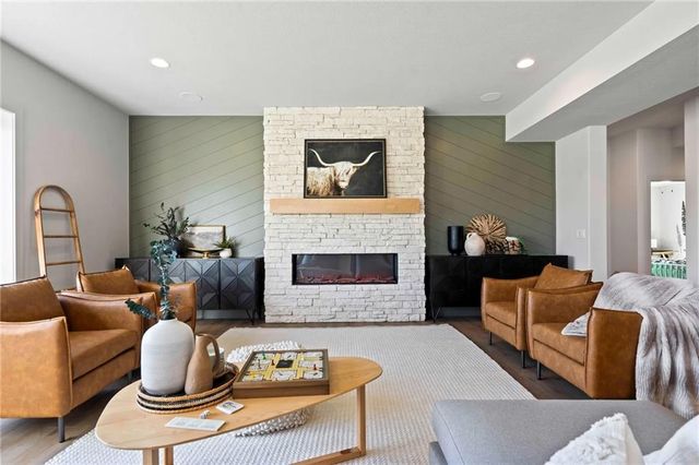 19103 Bella Terra Road, Pleasant Hill, MO 64080