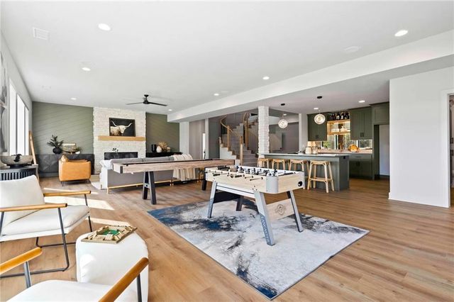 19103 Bella Terra Road, Pleasant Hill, MO 64080