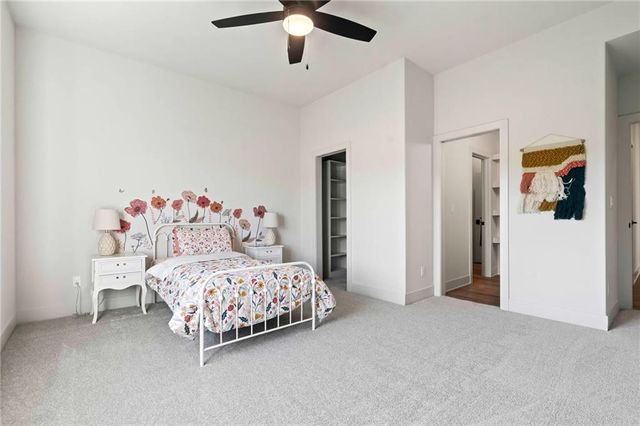 19103 Bella Terra Road, Pleasant Hill, MO 64080