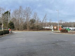 6663 Hickory Fork RD, Gloucester, VA 23061