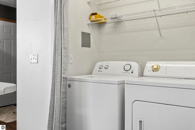 3799 Vale Drive, Traverse City, MI 49686