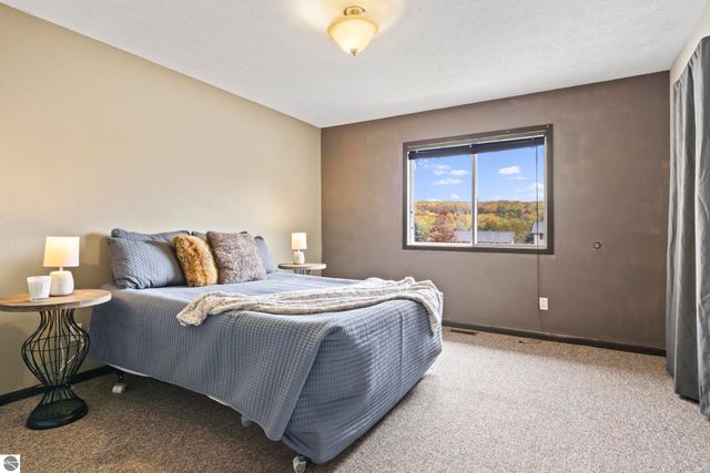 3799 Vale Drive, Traverse City, MI 49686