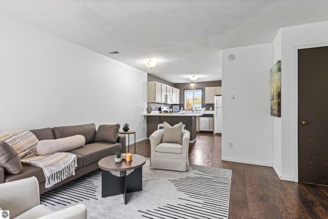 3799 Vale Drive, Traverse City, MI 49686