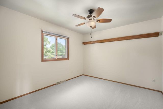 909 S 110th STREET, West Allis, WI 53214