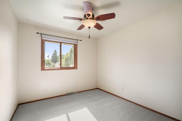 909 S 110th STREET, West Allis, WI 53214