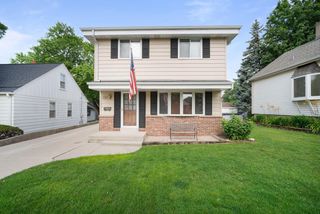 909 S 110th STREET, West Allis, WI 53214