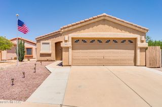 9839 E Spanish Flower Court, Tucson, AZ 85748