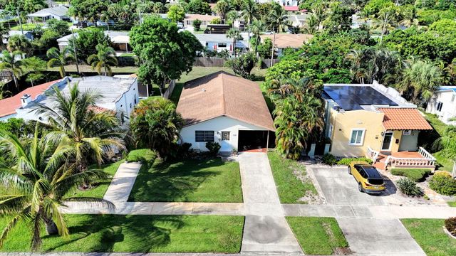 519 EVERGREEN Drive, Lake Park, FL 33403