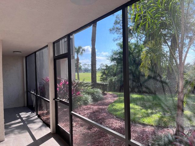 3400 TWIN LAKES Terrace 102, Fort Pierce, FL 34951